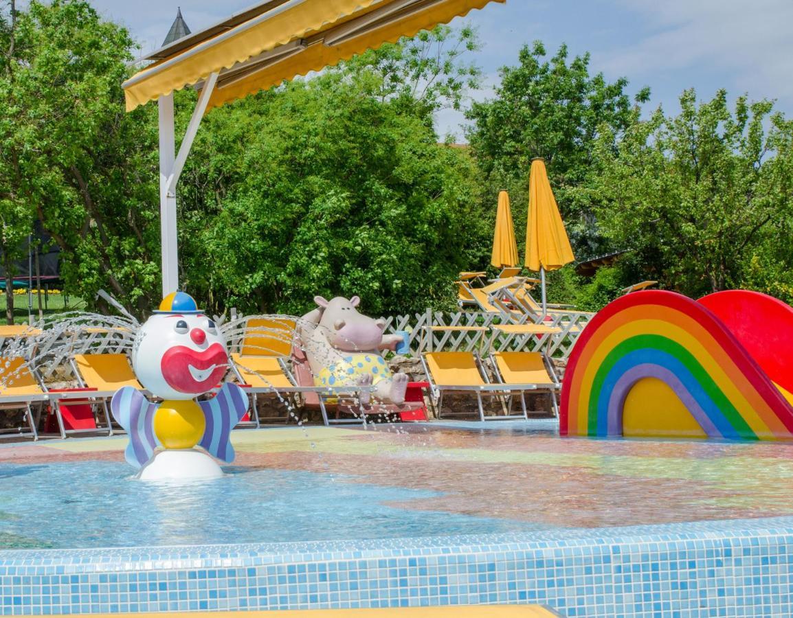 Kolping Family Resort Heviz Exterior foto